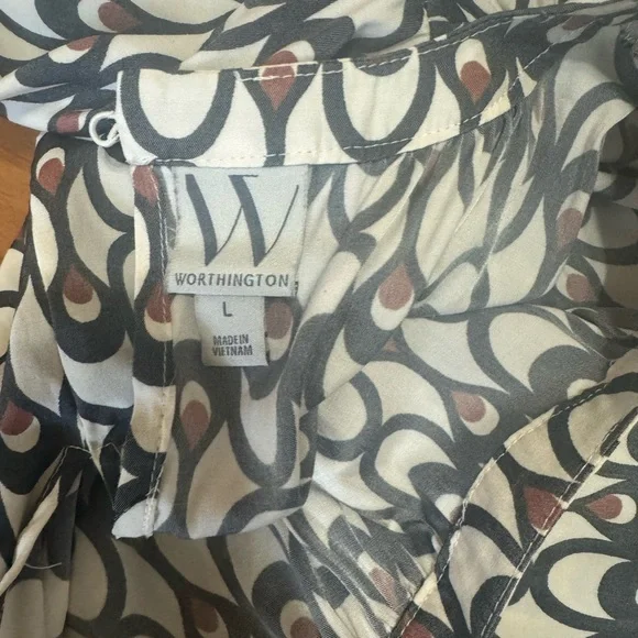 Worthington Short Sleeve Blouse - Picture 6 of 7